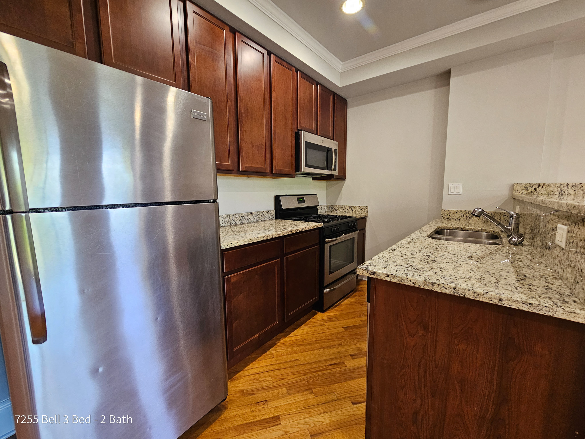 7255-57 N. Bell Ave. 7255-57 N. Bell Ave., Chicago, IL 60645 Ridge Park - Leasing by Cross Street